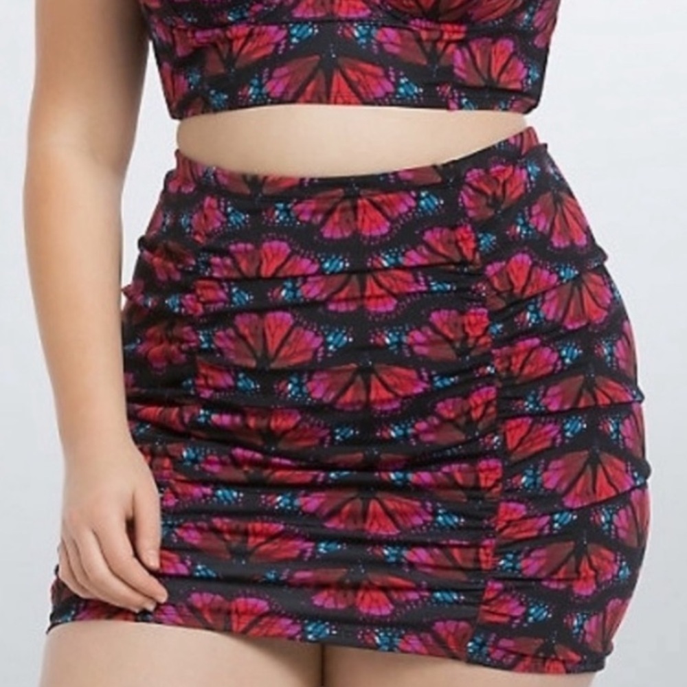 TORRID Retro Black and Red Ruched Butterfly Swim Skirts - Sizes 2 and 3 GUC